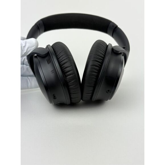 Bose Wireless Over-Ear Headphones - Black - Picture 7 of 12